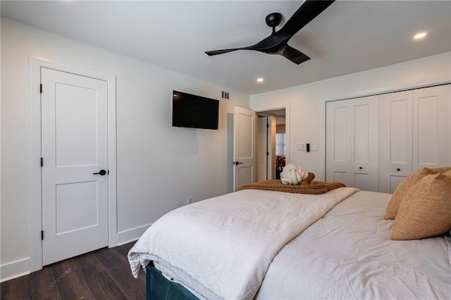 4282 Roswell Rd NE Unit G1, Atlanta, GA 30342 - bedroom with dark wood-style flooring, recessed lighting, a closet, baseboards, and ceiling fan