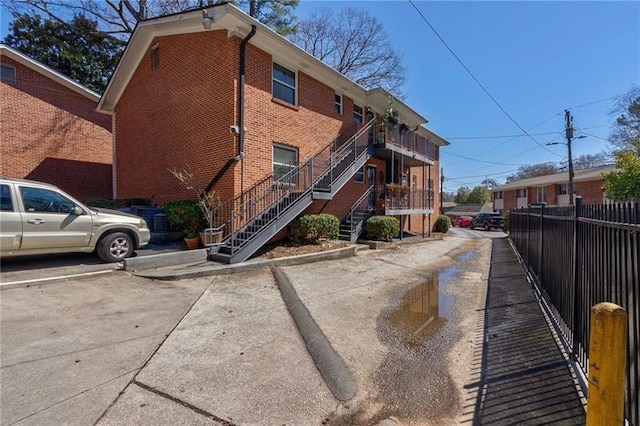 4282 Roswell Rd NE Unit G1, Atlanta, GA 30342 - view of property featuring stairs