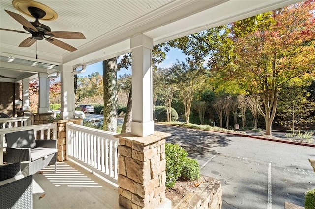 view of patio with covered porch and ceiling fan