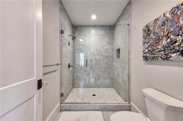 201 Dovecrest Dr, Atlanta, GA 30305 - bathroom featuring toilet, baseboards, a shower stall, and recessed lighting