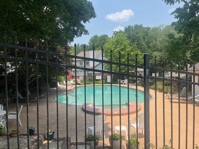 5950 Wintergreen Rd, Norcross, GA 30093 - view of community pool