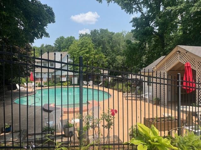 5950 Wintergreen Rd, Norcross, GA 30093 - view of community pool