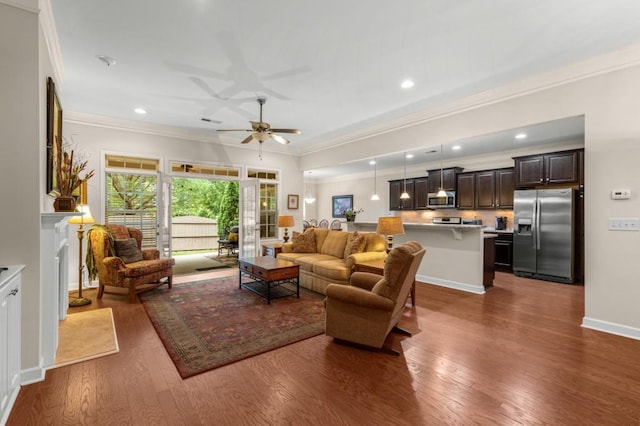 325 Rdg Hill Cir Unit 3, Marietta, GA 30064 - living room featuring ornamental molding, dark wood-style flooring, a ceiling fan, recessed lighting, and baseboards