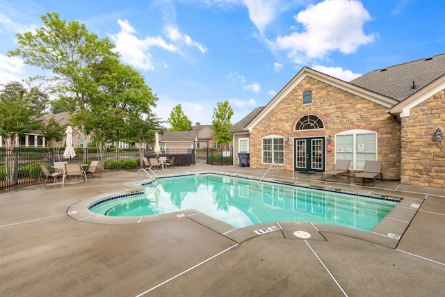 325 Rdg Hill Cir Unit 3, Marietta, GA 30064 - community pool with french doors and a patio