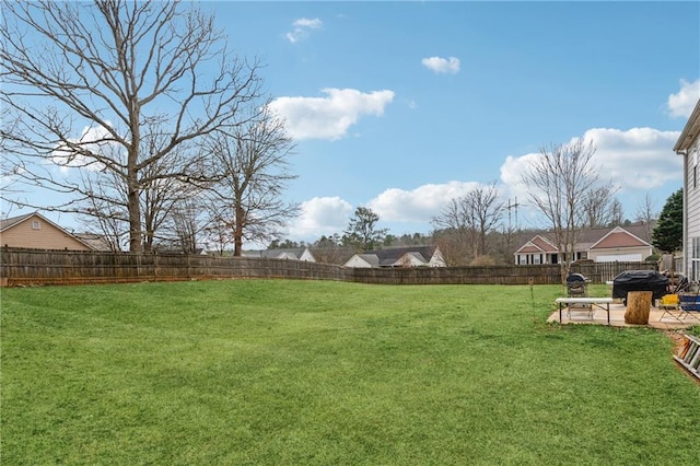 view of yard with a patio