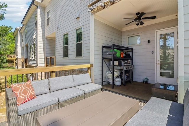 823 Canterbury Overlook, Atlanta, GA 30324 - exterior space featuring an outdoor living space and ceiling fan