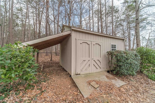 view of outbuilding