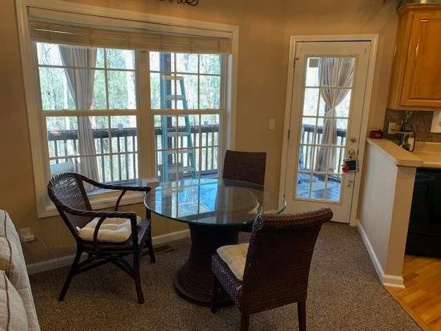 789 N Falling Waters Dr N, Demorest, GA 30535 - dining area with baseboards