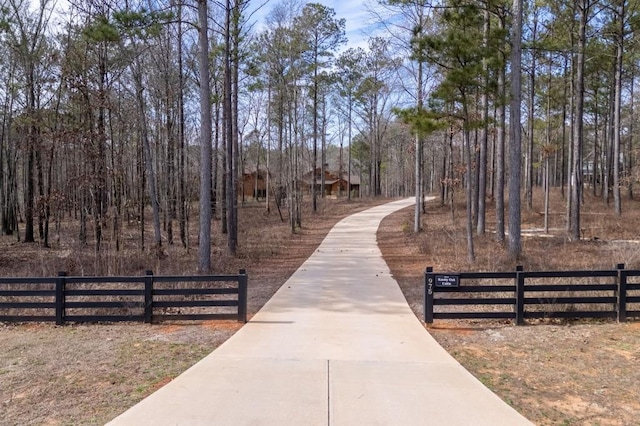 975 Blalock Lakes Dr, Newnan, GA 30263 - view of home's community with fence