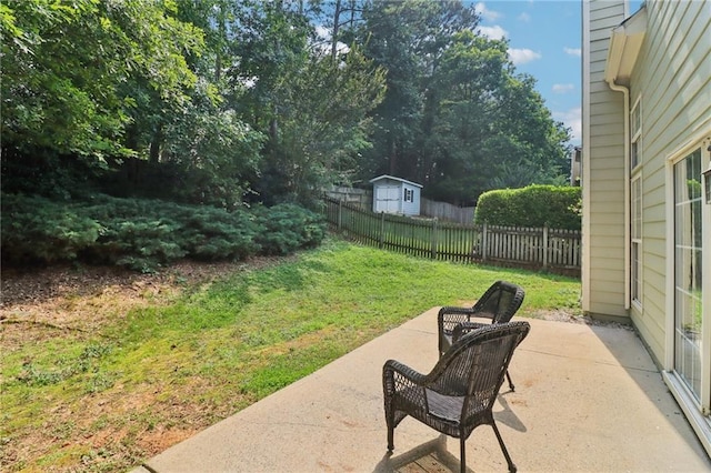 605 Alstonefield Dr, Alpharetta, GA 30004 - view of yard featuring a patio area