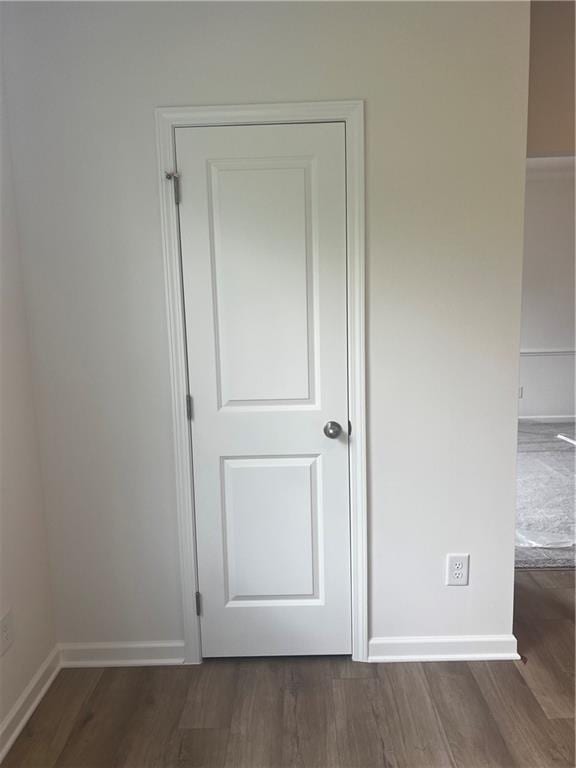 280 River Run Dr, Dallas, GA 30132 - detailed view of wood finished floors and baseboards