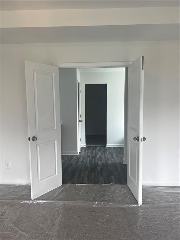280 River Run Dr, Dallas, GA 30132 - hall featuring baseboards