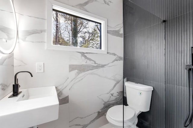 4366 Skyland Dr NE, Atlanta, GA 30342 - full bath featuring tile walls, a sink, a shower, and toilet