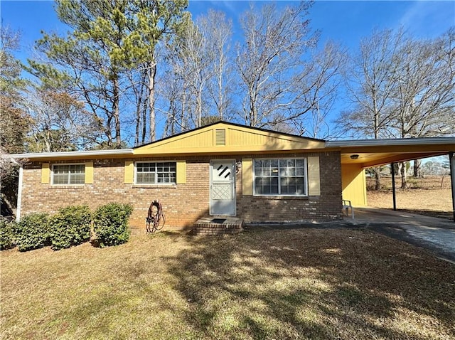 view of front of house with a carport