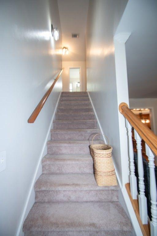 10 Stagg Trce, Social Circle, GA 30025 - stairway with baseboards