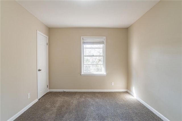 3018 Meadowview Dr SE, Atlanta, GA 30316 - spare room featuring carpet