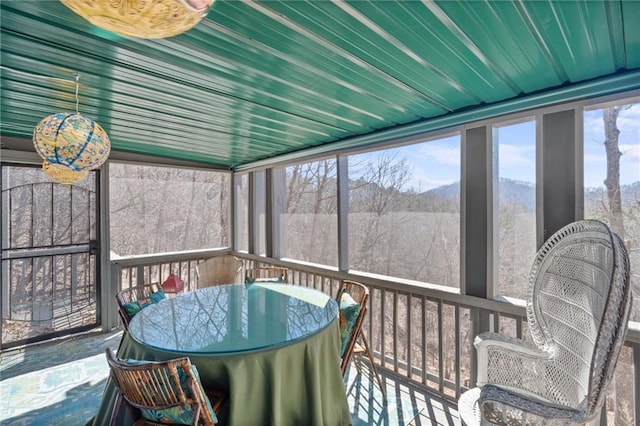 view of sunroom / solarium