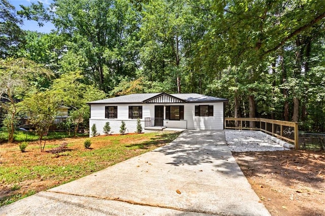 view of front of home