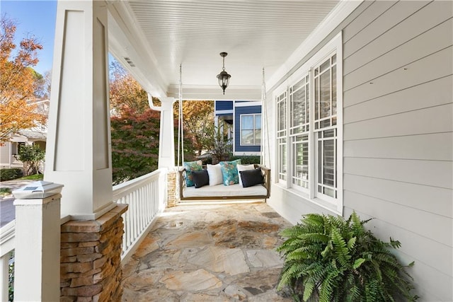 view of front facade with covered porch