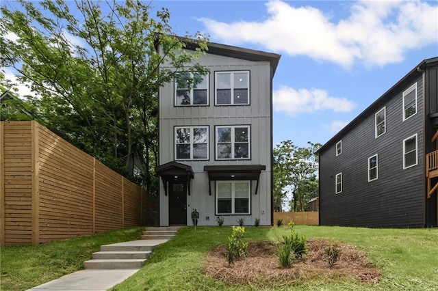 101 Fairfield Ct, Atlanta, GA 30314 - contemporary house featuring board and batten siding