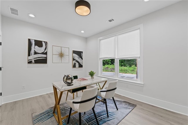101 Fairfield Ct, Atlanta, GA 30314 - office area featuring baseboards, light wood-style flooring, and recessed lighting