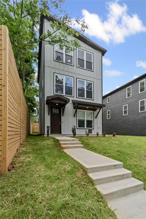 101 Fairfield Ct, Atlanta, GA 30314 - view of front of property with board and batten siding