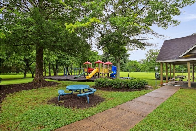 1185 Charter Club Dr, Lawrenceville, GA 30043 - community jungle gym with a lawn