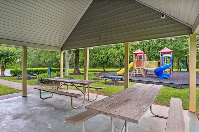 1185 Charter Club Dr, Lawrenceville, GA 30043 - view of patio / terrace