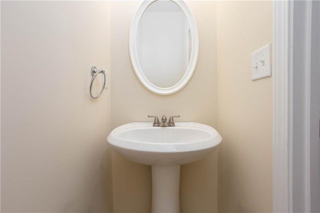 529 Ridge View Xing, Woodstock, GA 30188 - bathroom featuring a sink