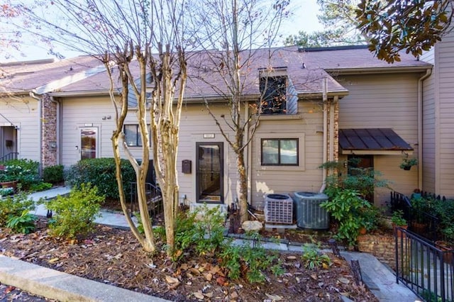 view of front of property featuring central AC