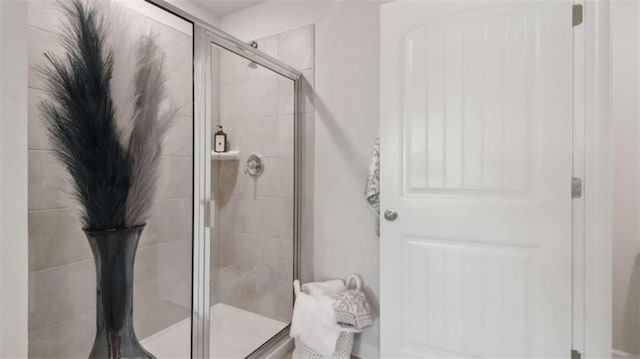 204 College Cir Unit 1003, Hapeville, GA 30354 - bathroom with an enclosed shower
