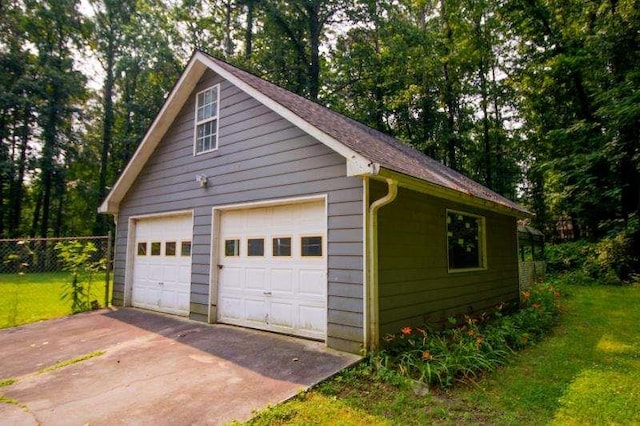 20 Lisa Ct, Stockbridge, GA 30281 - view of detached garage