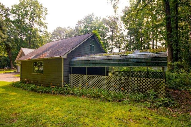 20 Lisa Ct, Stockbridge, GA 30281 - view of side of home with a lawn