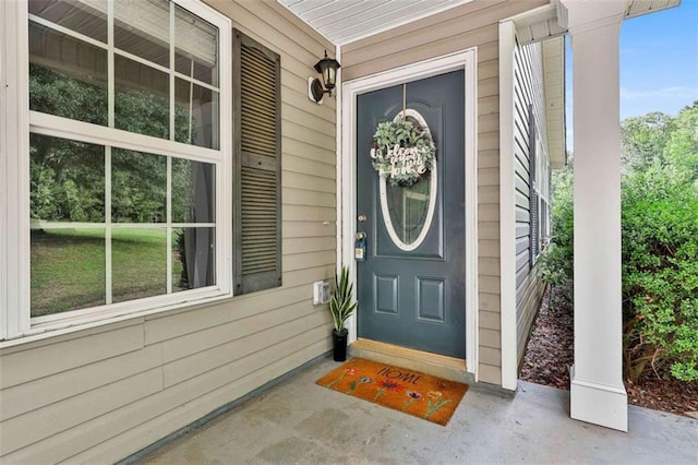 2551 Luther Bailey Rd, Senoia, GA 30276 - entrance to property with a porch