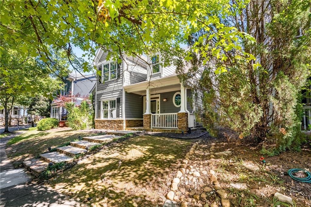 view of front of property with covered porch