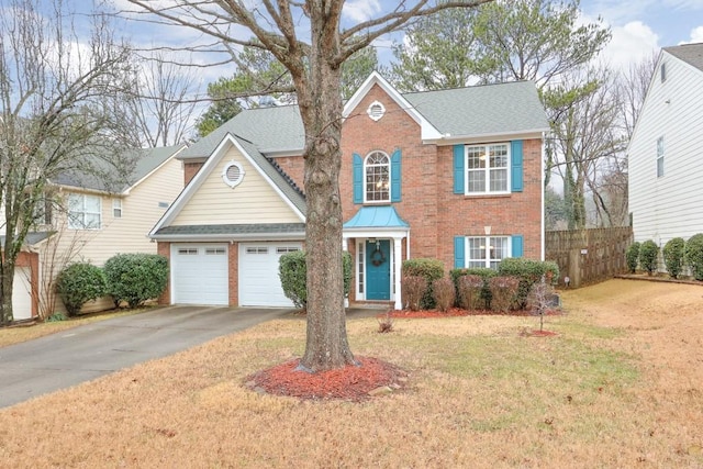 view of front of property with a front yard