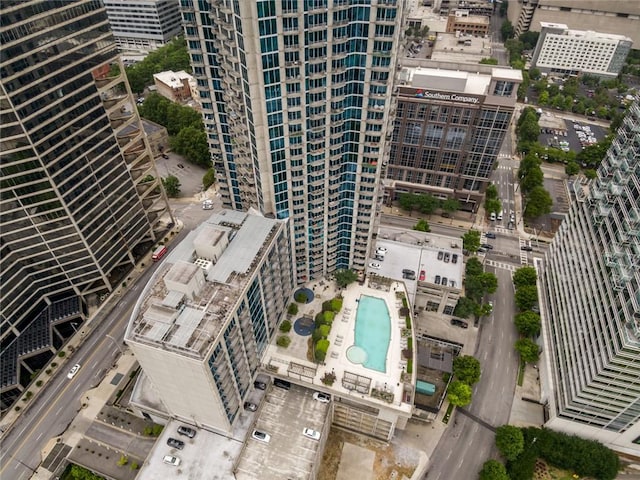 400 W Peachtree St NW Unit 3711, Atlanta, GA 30308 - aerial view of a pool