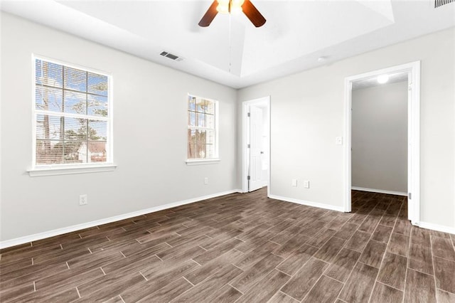 unfurnished room with lofted ceiling and ceiling fan