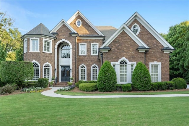 view of front of house featuring a front yard