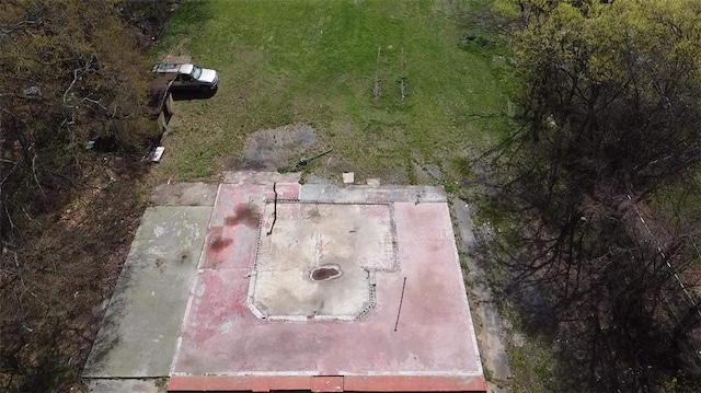 view of entry to storm shelter