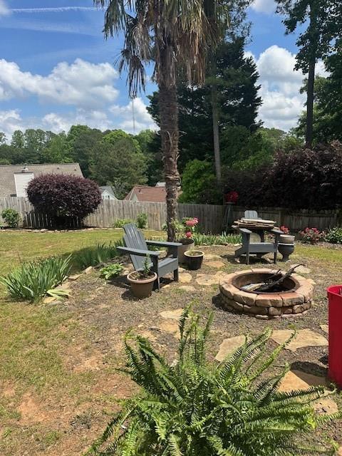 280 Ridge Bluff Ln, Suwanee, GA 30024 - view of yard featuring fence