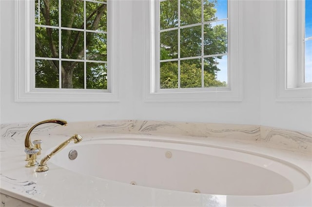 3030 Berry Rd, Loganville, GA 30052 - full bathroom with a tub