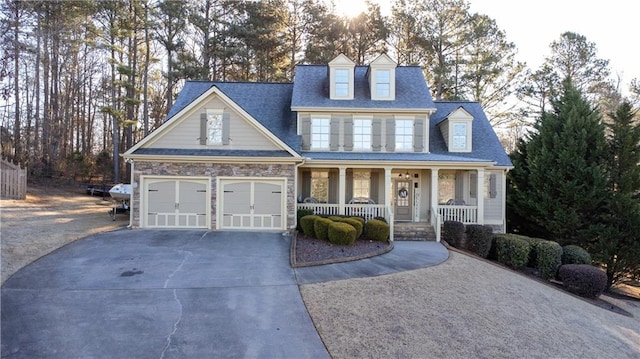 view of front of property featuring a porch