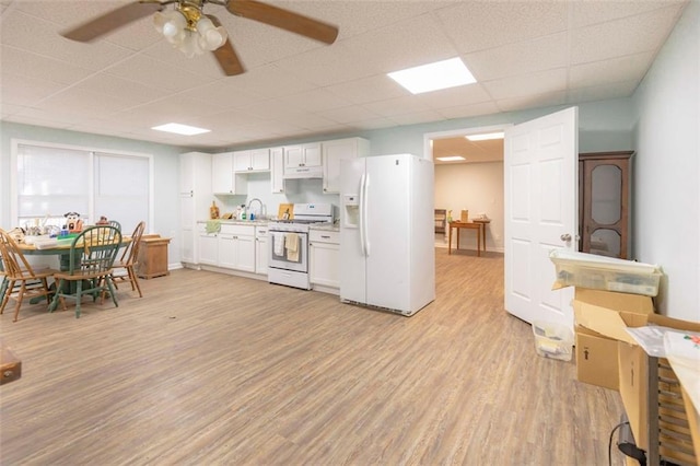 kitchen featuring sink, ceiling fan, white cabinetry, light hardwood / wood-style flooring, and white appliances