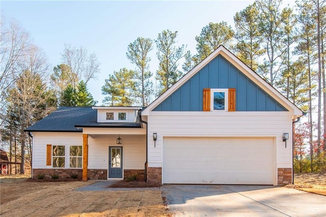 craftsman house with a garage