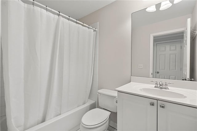 4440 Green Summers Dr, Cumming, GA 30028 - bathroom with shower / tub combo, toilet, and vanity