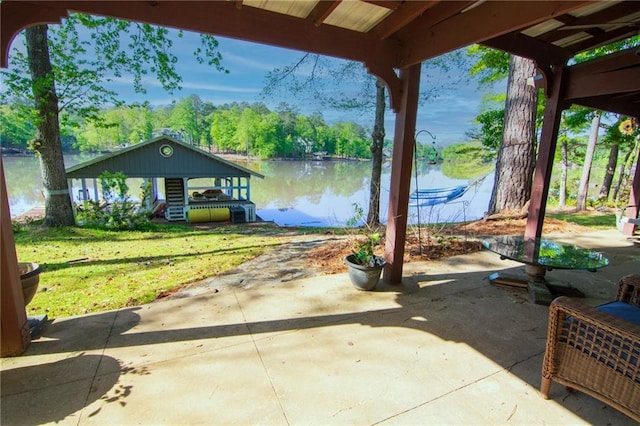 1345 Quail Hollow Dr, Hamilton, GA 31811 - view of patio featuring a water view