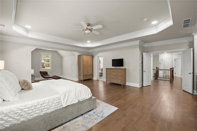 2811 Shady Valley Dr NE, Brookhaven, GA 30324 - bathroom featuring vanity, ceiling fan, toilet, and shower / bath combination with curtain