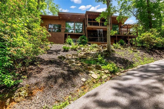 303 Clarice Ln, Sautee Nacoochee, GA 30571 - rear view of house with a deck