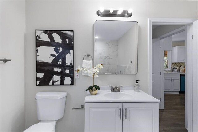 389 Oglesby Bridge Rd SE, Conyers, GA 30094 - full bath featuring a stall shower, tile walls, and recessed lighting